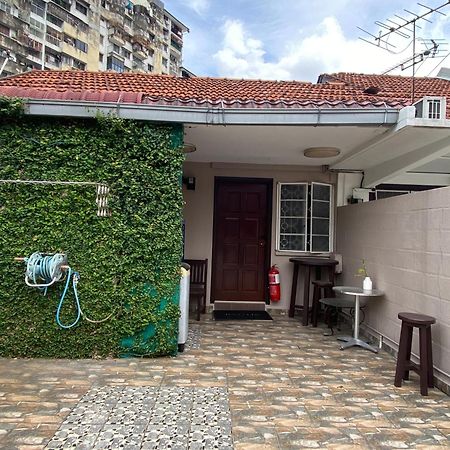 Miharja Studio Private Room With Auto Gate Parking Kuala Lumpur Exterior photo